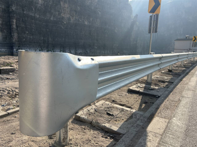 Traffic Management Rails Guardrail Traffic Barrier Highway W Beam Guard Rails For Roadside ...
