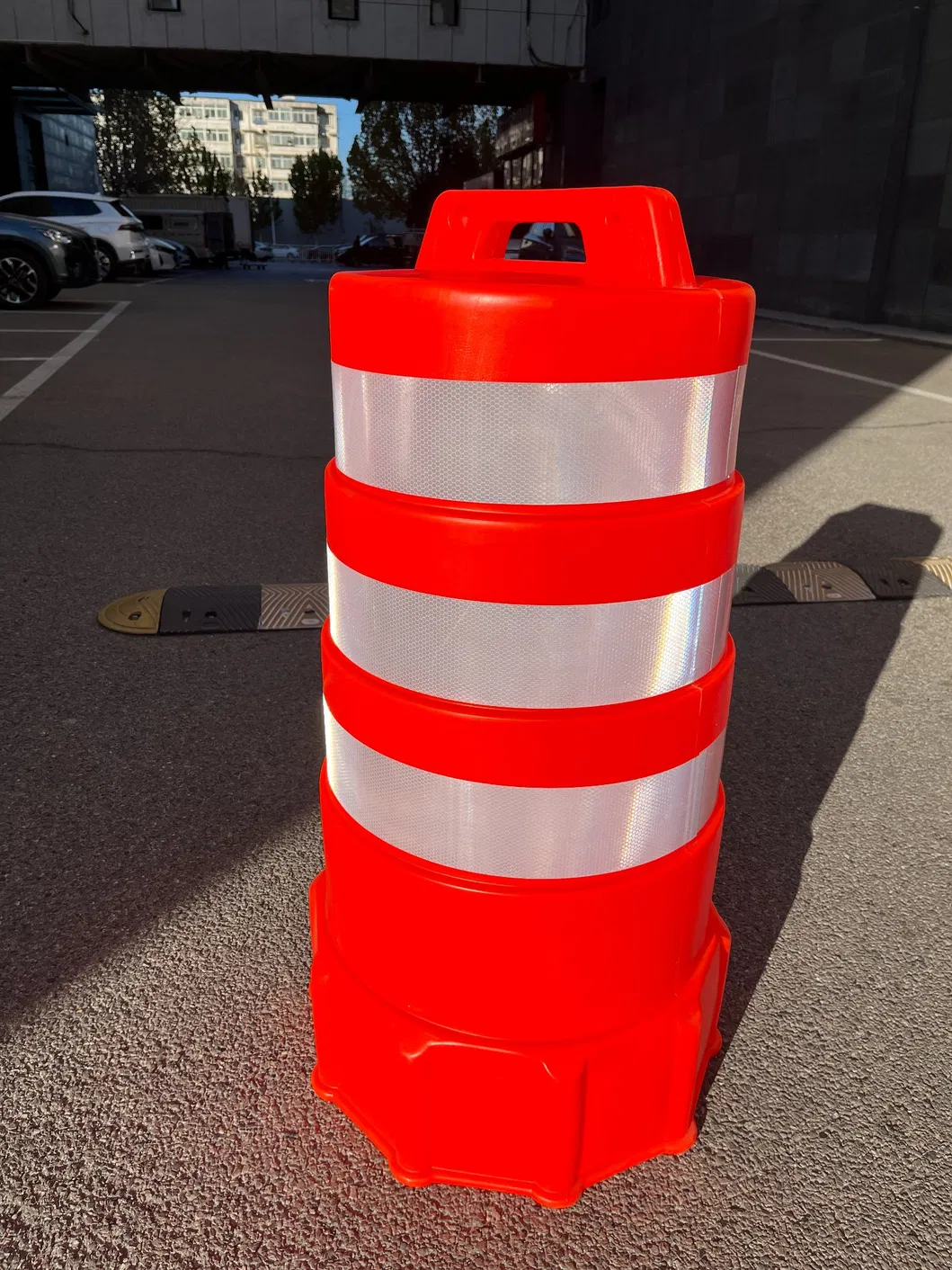 ROADSAFE Hot selling PE Traffic Drum Crash Barrels Road Safety Reflective Warning Barrel 3